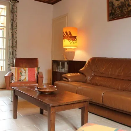Maison Au Calme A 400m De La Plage, La Bree-les-bains, Jardin Clos, Veranda, 2 Chambres, 4 Couchages - Fr-1-246a-74 펜션
